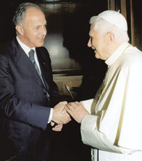 Il Prof. Carl A. Anderson e Sua Santità Benedetto XVI